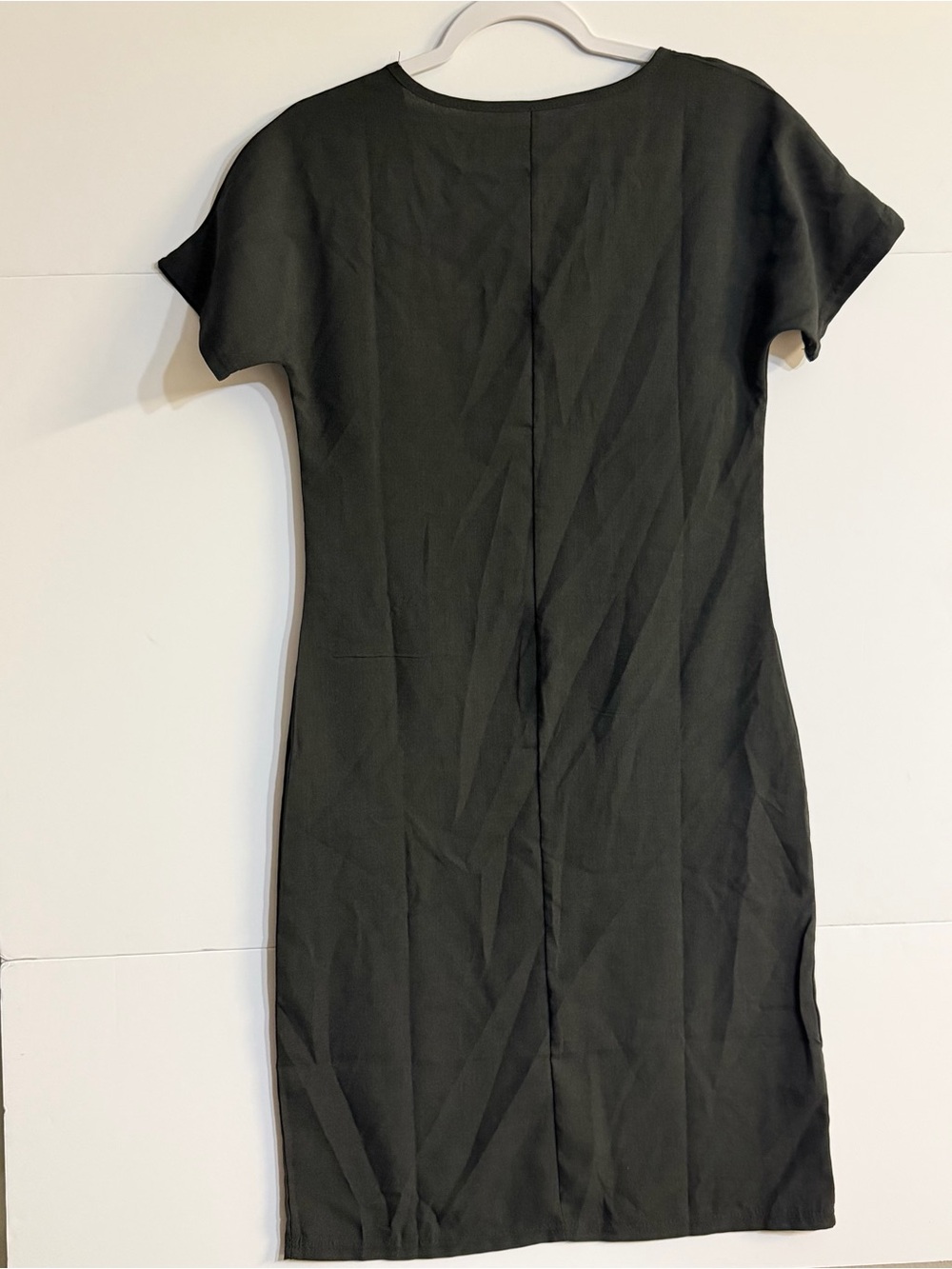 Women's Black Short-Sleeve Sheath Dress